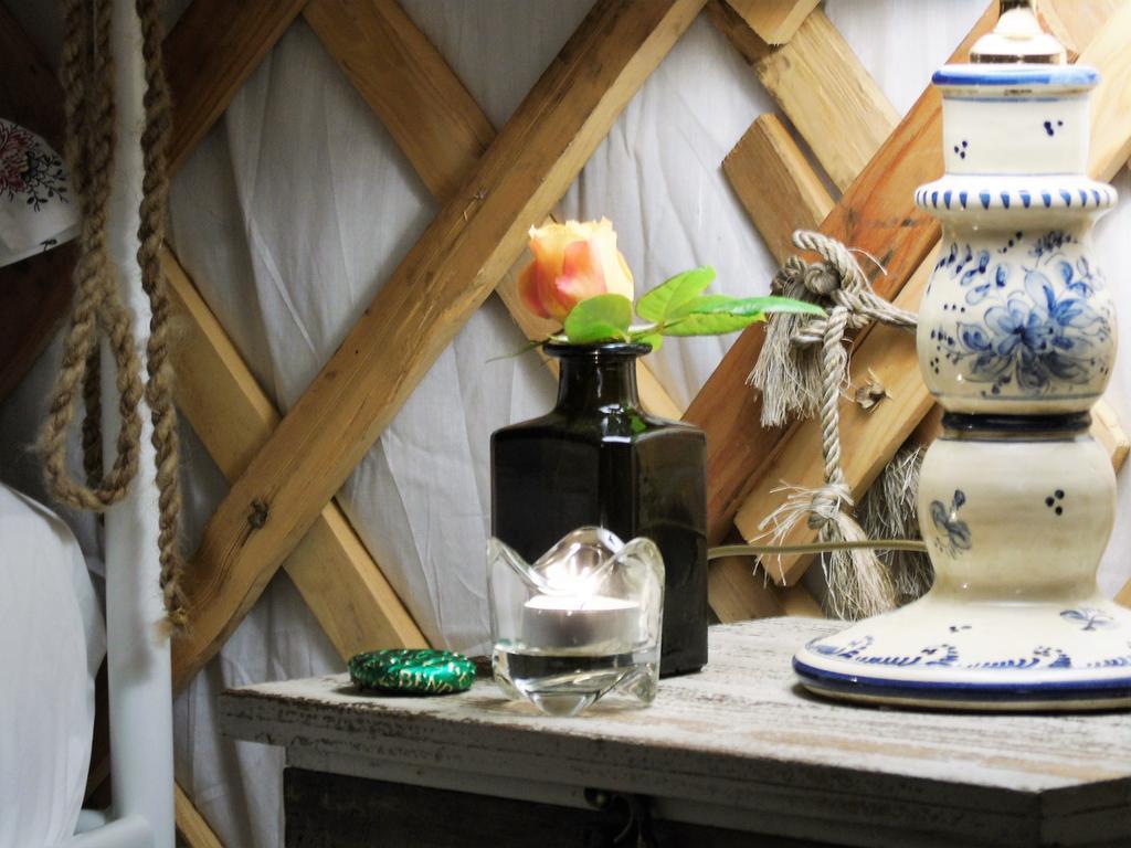 Glamping Abruzzo - The Yurt Hotel Catignano Bagian luar foto