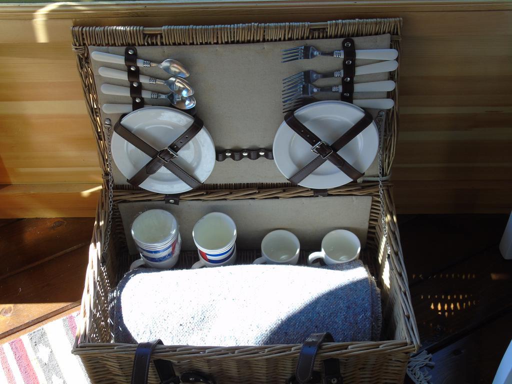 Glamping Abruzzo - The Yurt Hotel Catignano Bagian luar foto