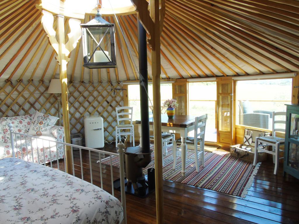 Glamping Abruzzo - The Yurt Hotel Catignano Bagian luar foto
