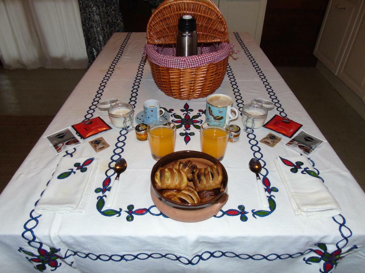 Glamping Abruzzo - The Yurt Hotel Catignano Bagian luar foto